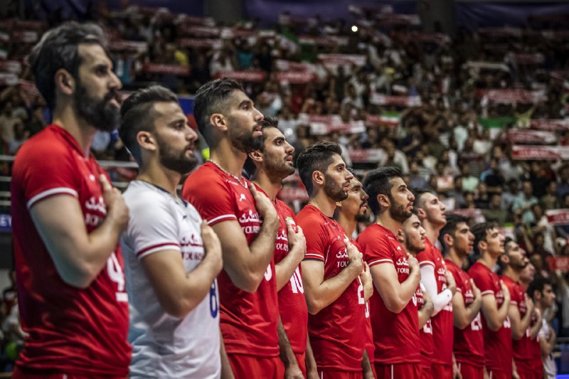 ایران – لهستان/ مصاف ستاره‌های والیبال جهان در ارومیه/ نیم‌نگاه شاگردان کولاکوویچ به رکوردشکنی