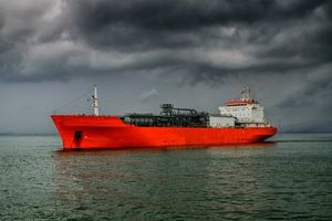 افزایش ۱۰ برابری هزینه حمل و بیمه کشتی‌ها در خلیج‌فارس