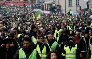 برگزاری «۵۰ هزار تظاهرات» توسط جلیقه زردها در فرانسه