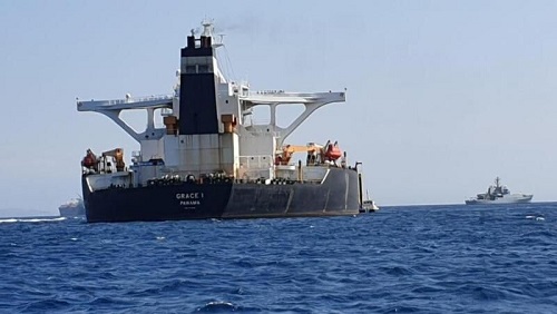 تلاش آمریکا برای توقیف ۴ نفتکش ایرانی در راه ونزوئلا