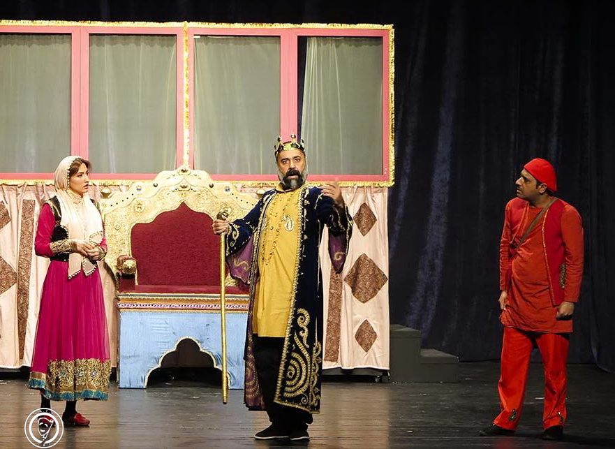 اجرای نمایش شهر سنگستان در لنگرود
