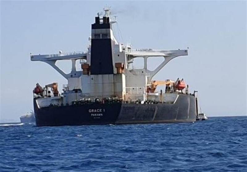 اسپوتنیک: نفتکش ایرانی در حال ترک جبل الطارق است