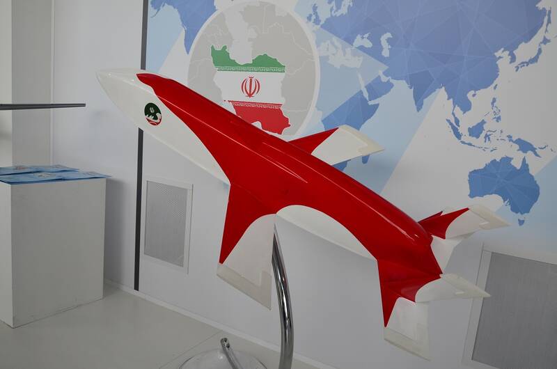 رونمایی از موشک کروز جدید ایرانی در روسیه