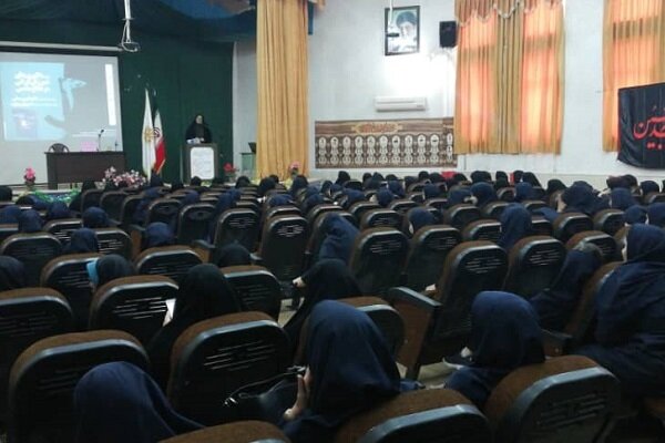 همایش «برگی از دلاوری‌های شیرزنان ایرانی در دفاع مقدس» برگزار شد