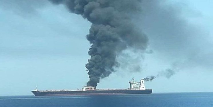 انفجار بدنه نفتکش ایرانی در دریای سرخ/ احتمال انجام حمله تروریستی