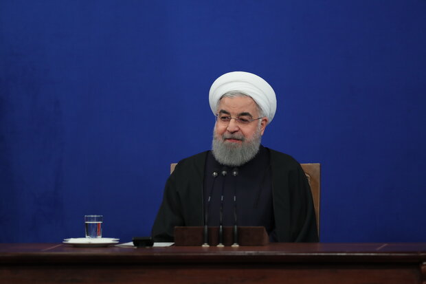 روحانی: افزایش نرخ بنزین به نفع مردم است