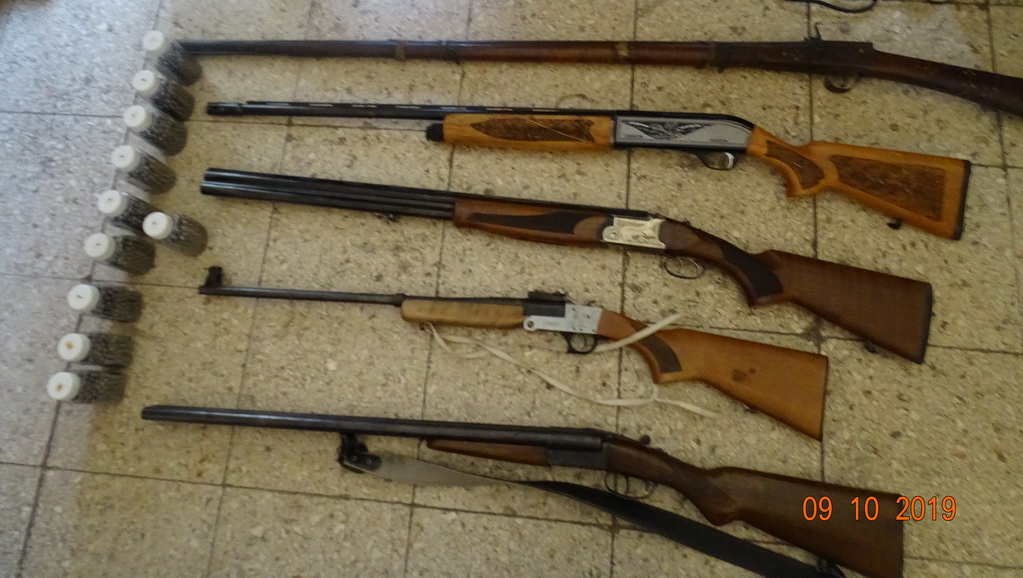 کشف ۵ سلاح غیر مجاز به همراه بقایای حیوانات شکار شده در رودبار