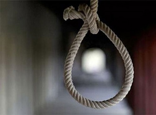 پاره شدن طناب دار 4 زن اعدامی در تهران