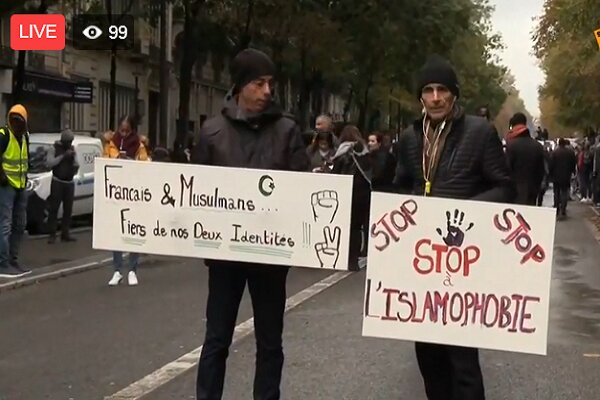 تظاهرات اعتراضی علیه اسلام هراسی در پاریس