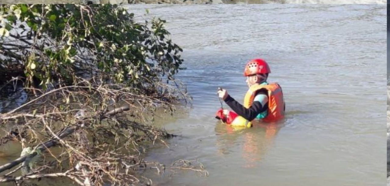جستجوها برای یافتن جسد جوان ۲۷ ساله در رودخانه پلرود ادامه دارد+ عکس