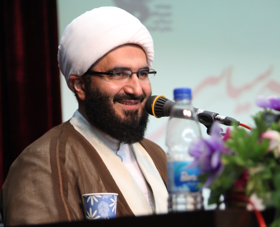 حاج علی اکبری: نظم مهم ترین ویژگی جوان مؤمن انقلابی است