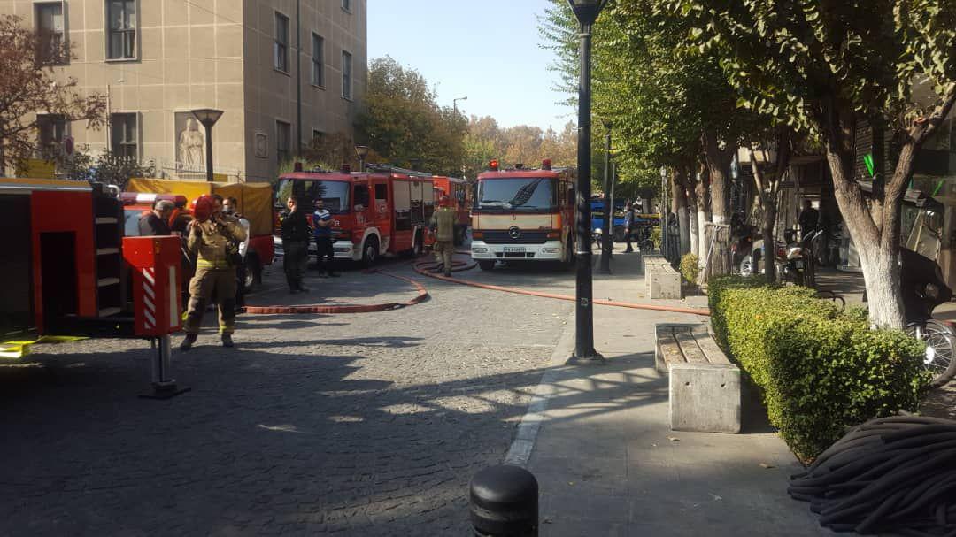 بیزینس کوچینگ!  دومین هتل هم در تهران آتش گرفت + عکس