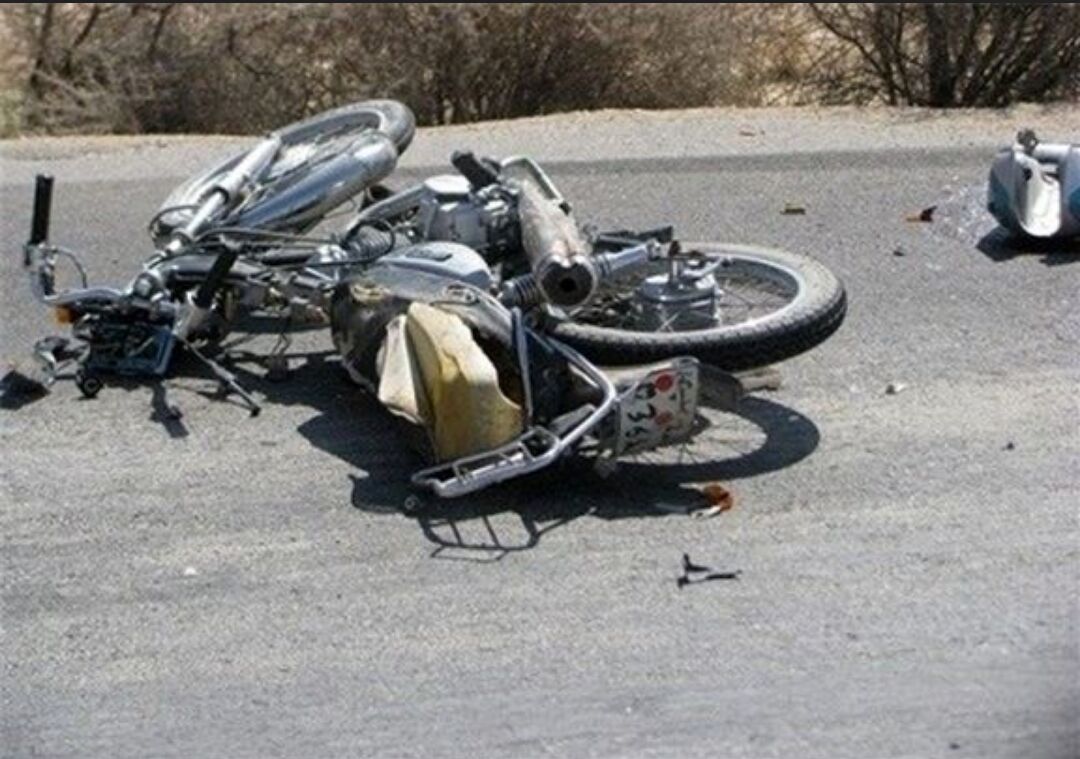 برخورد مرگبار موتور با عابر پیاده در شهر لاهیجان