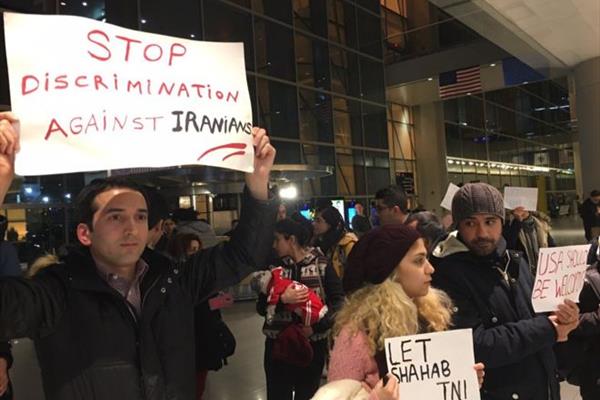 بازجویی و اخراج دانشجویان ایرانی‌ از آمریکا همزمان با ادعای ایران دوستی ترامپ+عکس