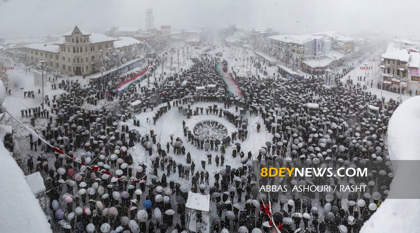 ۲۲بهمن تماشایی مردم رشت در برف و کولاک + تصاویر