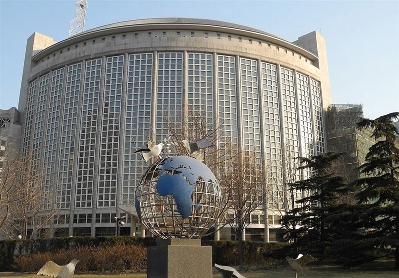 وزارت خارجه چین: دیپلمات‌های خارجی فعلا به چین بازنگردند