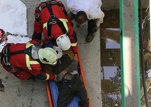 نجات کارگر ساختمانی از مرگ در لاهیجان