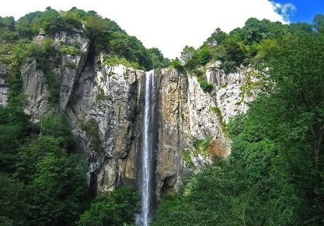 ورود سواره گردشگران به مسیر آبشار لاتون آستارا ممنوع شد