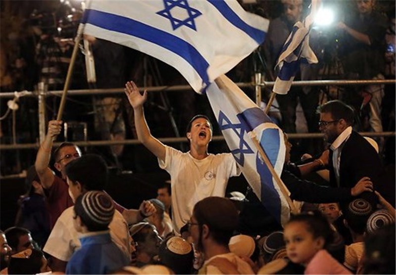 زد و خورد معترضان نتانیاهو و پلیس رژیم صهیونیستی/ ۱۰ نفر روانه بازداشتگاه شدند