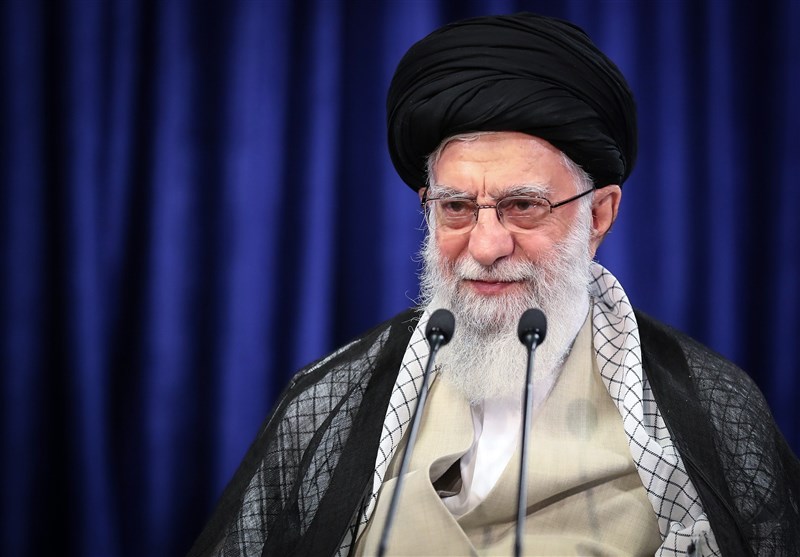 امام خامنه‌ای: فشار حداکثری آمریکا را به روسیاهی حداکثری تبدیل می‌کنیم/ ترسوها اسم عقلانیت را بیاورند