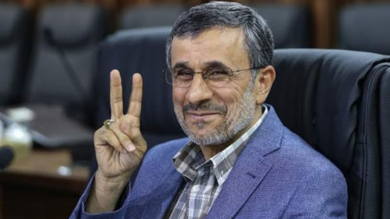 چرا محمود احمدی‌نژاد کارهای عجیب و غریب می‌کند؟