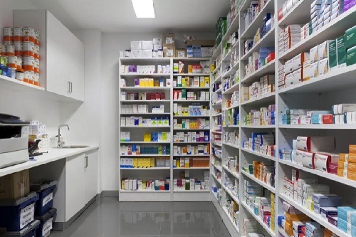 داروهای بیماران خاص و شیمی درمانی تحت تدابیر شدید نظارتی در داروخانه های منتخب توزیع می شود
