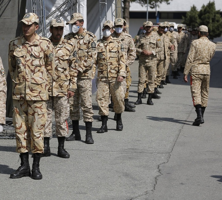 ورود کمیسیون اصل ۹۰ مجلس به موضوع عدم پرداخت کامل حقوق سربازان
