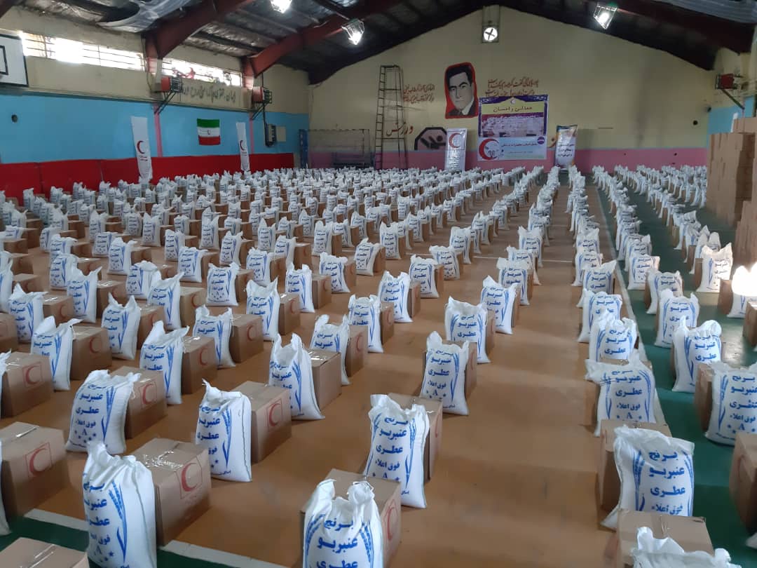 توزیع بیش از ۲۲۰۰ بسته کمک معیشتی به آسیب دیدگان و متاثرین بیماری کرونا در استان گیلان