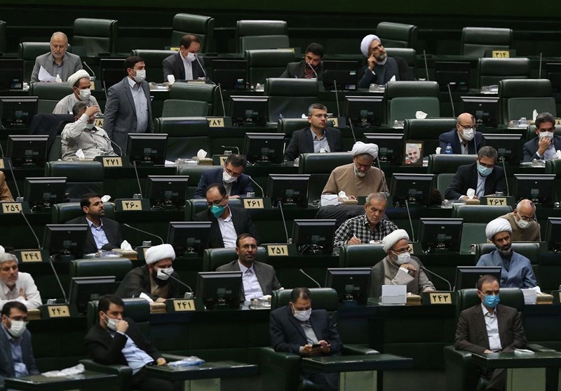 بیانیه بیش از ۲۰۰ نماینده مجلس در حمایت از تولید واکسن ایرانی کرونا