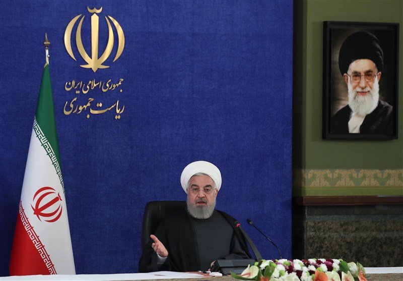 روحانی: مردم و فعالان بازار نباید احساس رهاشدگی و بی سامانی داشته باشند