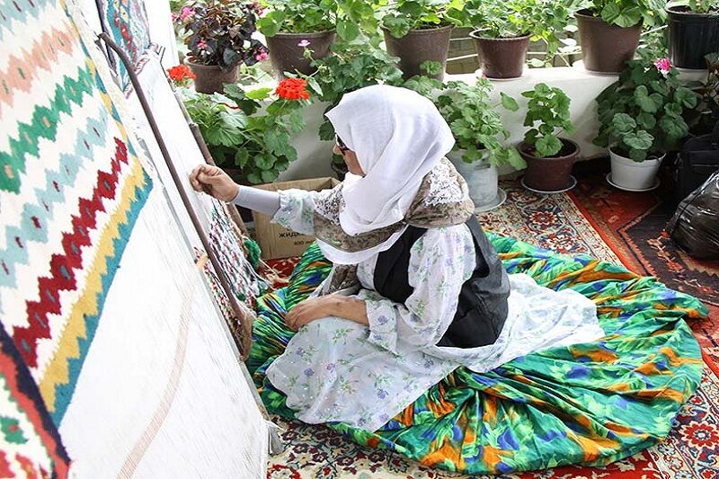 عنبران آستارا به عنوان روستای ملی گلیم بافی ایران ثبت شد