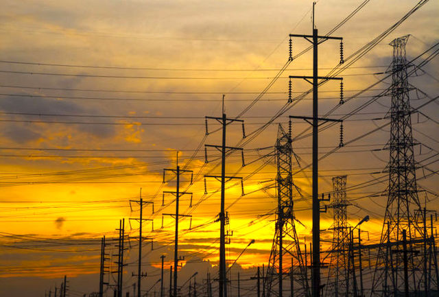 علت قطعی‌های گسترده دیروز برق مشخص شد/ کمبود عجیب ۹۰۰۰ مگاوات برق در شبکه