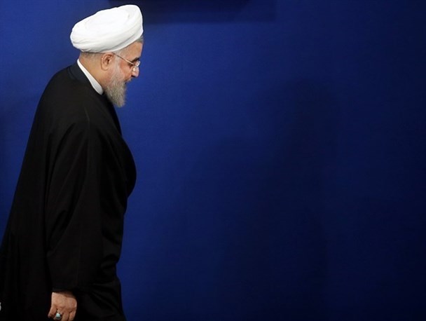 درخواست دولت روحانی برای برخورد قاطع با هتاکان به خودش؛ پاک کردن صورت مسئله یا حل مسئله؟!