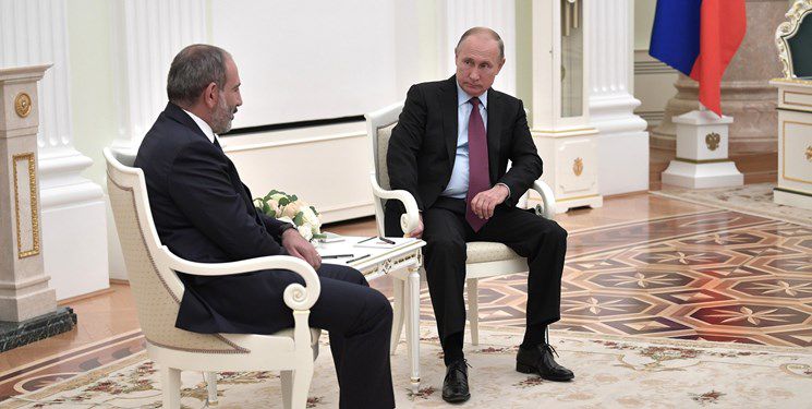 پوتین با نخست وزیر ارمنستان تلفنی گفت وگو کرد