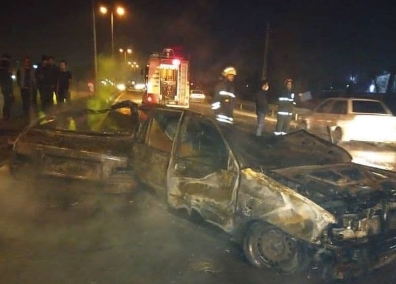 آتش گرفتن خودرو پراید پس از تصادف در جاده لاکان رشت