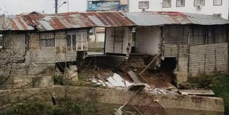خسارت میلیاردی در پی تجاوز به حریم رودخانه/ چهار مغازه در شاندرمن تخریب شد