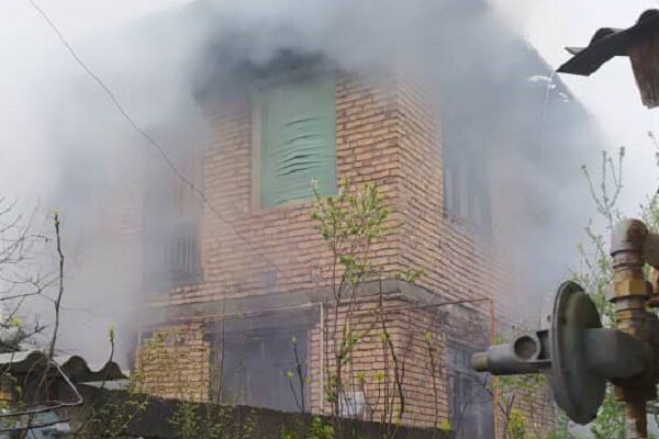 آتش‌سوزی یک باب واحد مسکونی در رودسر جان‌ یک نفر را گرفت