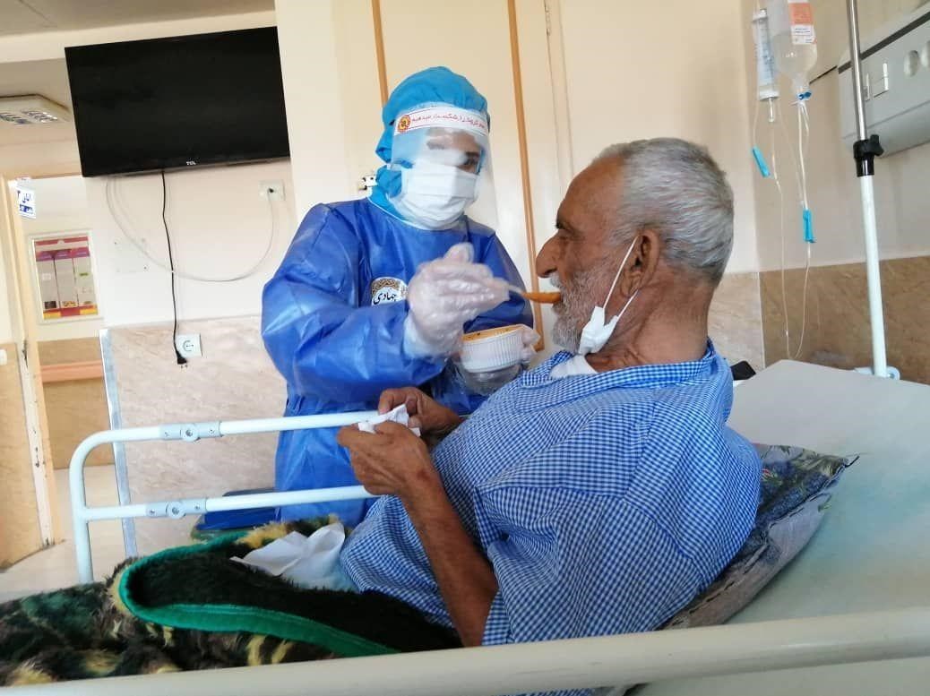 کمک‌ رسانی گروه‌های جهادی به کادر درمان لاهیجان