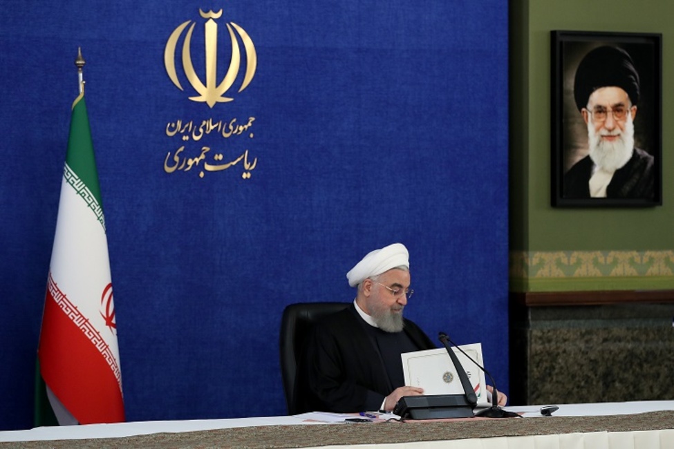 روحانی: ارتش و سپاه حرفه‌ای‌تر از همیشه مسئولیت خویش را می‌شناسند