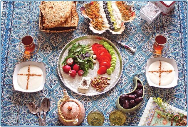 رعایت اصول صحیح تغذیه در ماه رمضان/روزه داری در کنار برنامه غذایی صحیح شرط مقابله با کرونا