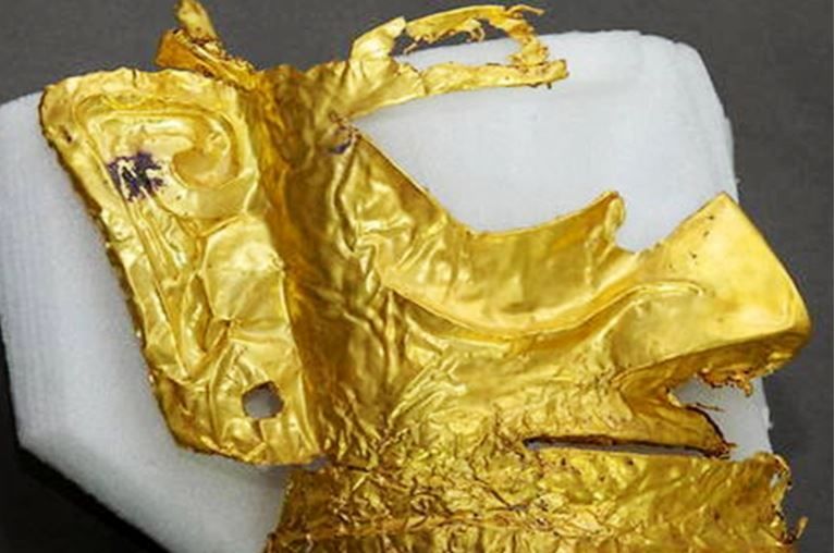 کشف ماسک طلای ۳هزار ساله در چین