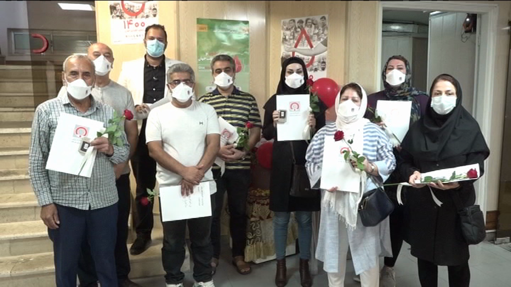 رکوردداران اهدای خون در گیلان + فیلم