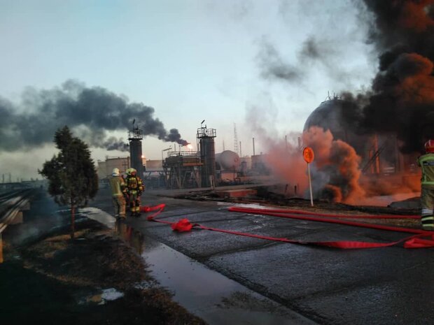 آتش پالایشگاه تهران مهار شد /حادثه یک مصدوم سرپایی داشت +فیلم