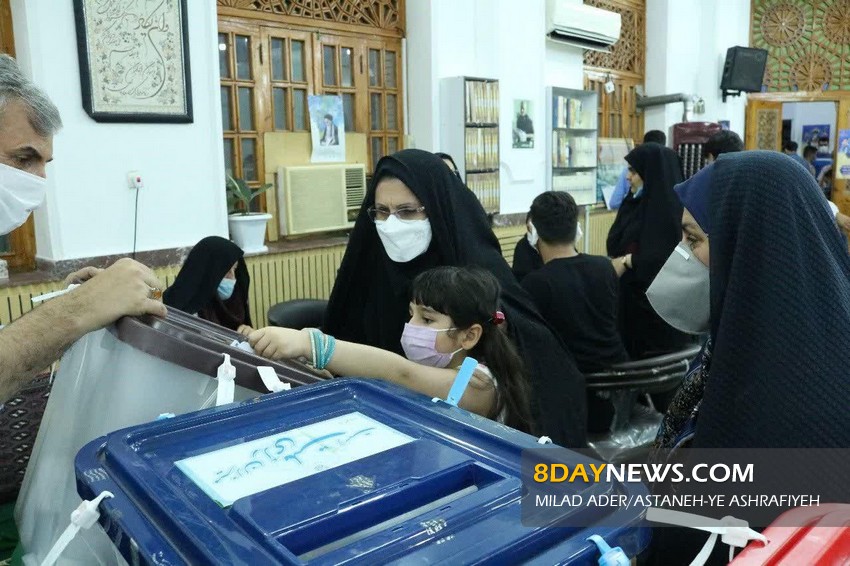 تصاویر | مشارکت گسترده پای صندوق‌های رای در آستانه‌اشرفیه