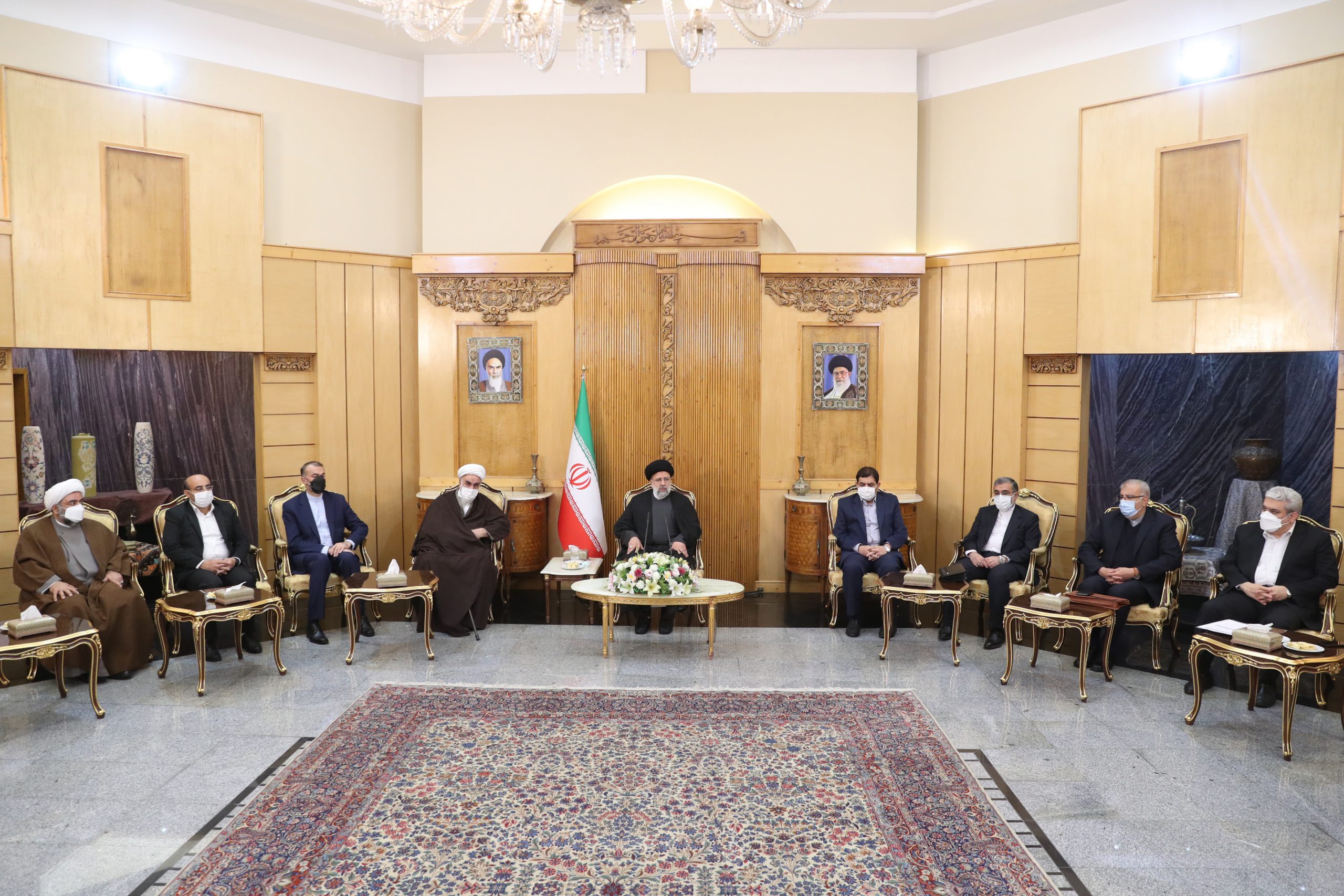 رئیسی: اولویت سیاست خارجی ایران ارتقاء همکاری‌های منطقه‌ای با کشورهای همسایه است