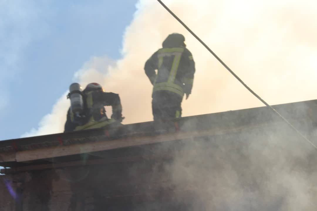 آتش گرفتن خانه بخاطر بی‌احتیاطی جوشکار در رشت+ تصاویر
