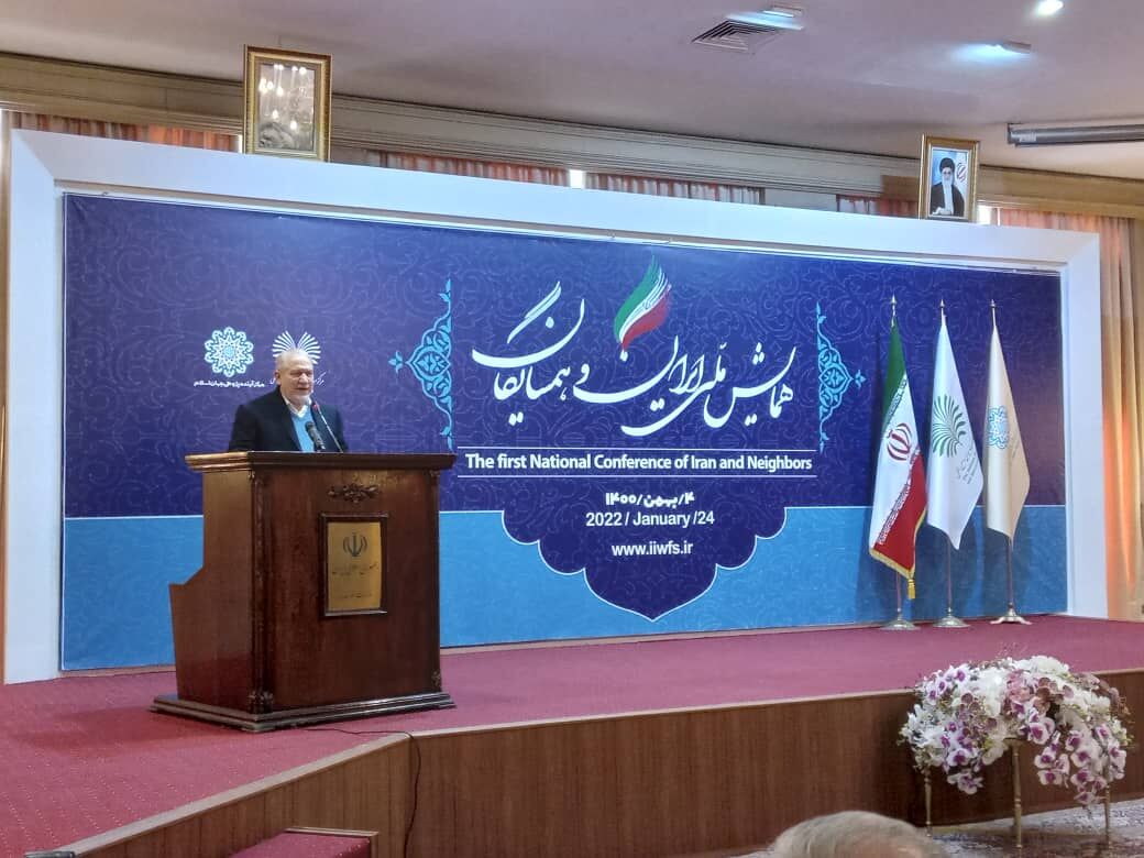 سرلشکر صفوی: دوران جدیدی در حیات سیاست خارجی ایران شروع شده است