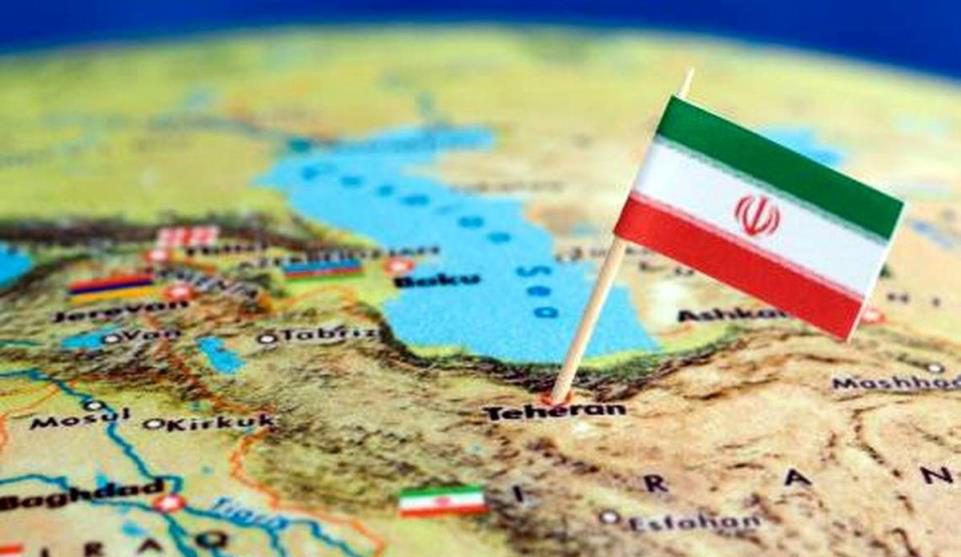 نگاه به شرق و ترس دشمن از قدرتمند شدن ایران