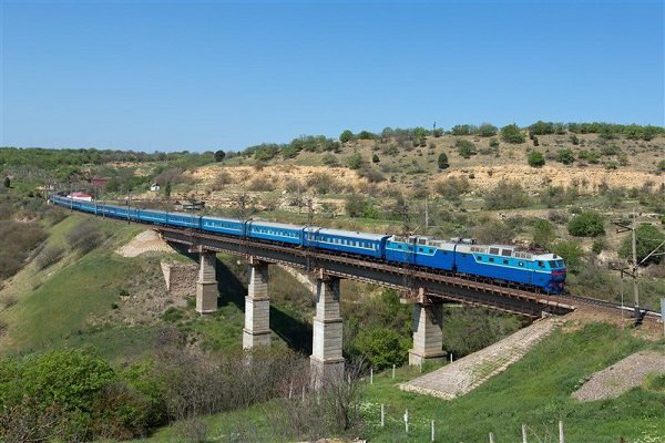 ریل‌گذاری ۱۷.۵ کیلومتر از خط آهن رشت ـ کاسپین با هزینه بیش از هزار میلیارد تومانی