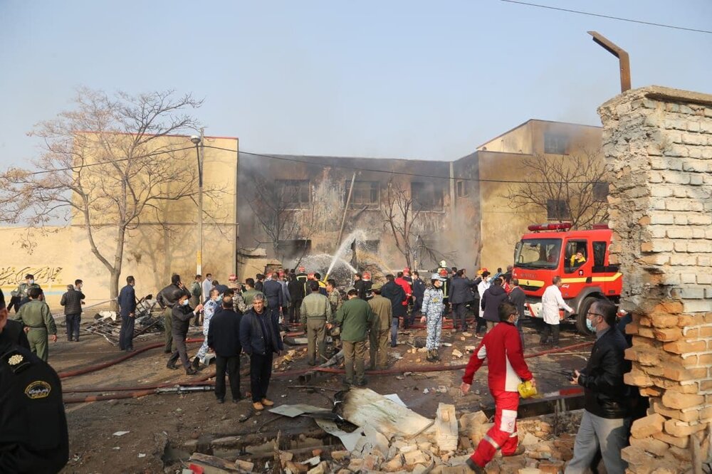 آخرین جزئیات از حادثه سقوط یک جنگنده در تبریز/ جان‌باختن ۳نفر